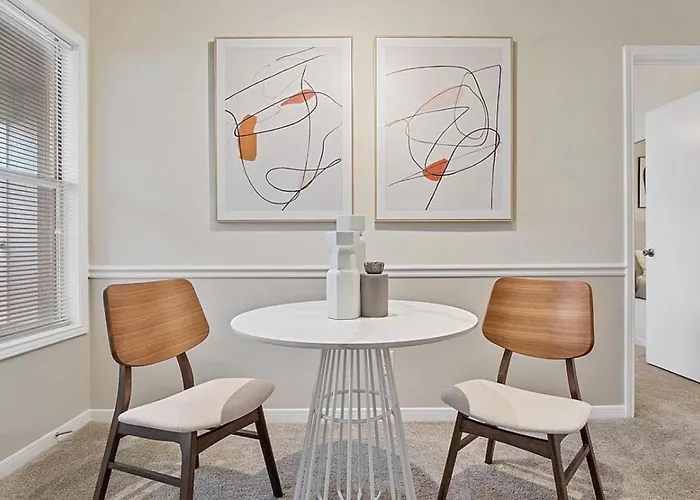 Landing Modern With Amazing Amenities Apartment Winston-Salem