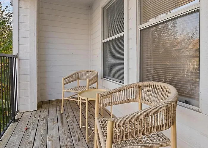 Landing Modern With Amazing Amenities Winston-Salem